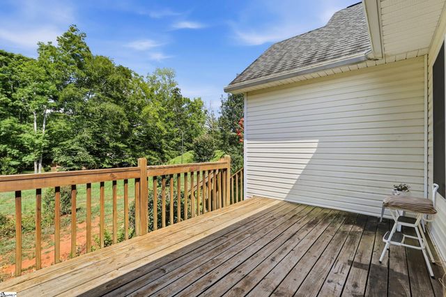 105 Taxiway Avenue, Easley, SC 29640