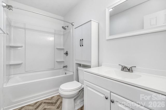 16 Merlin Way, Asheville, NC 28806