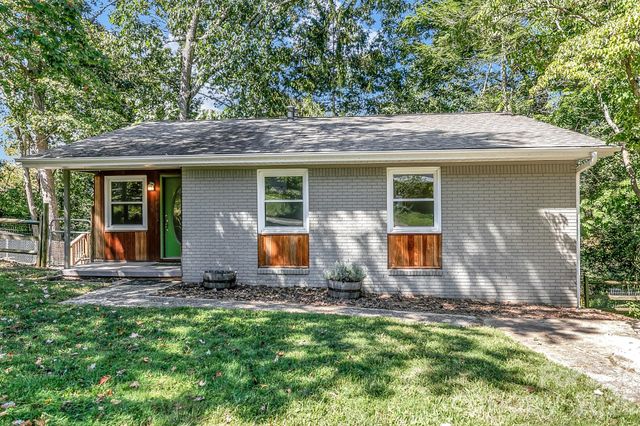 16 Merlin Way, Asheville, NC 28806