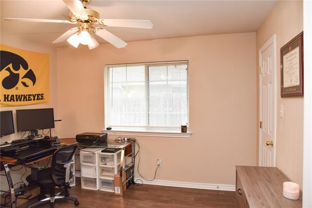 3813 Oldenburg, College Station, TX 77845