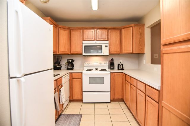 3813 Oldenburg, College Station, TX 77845