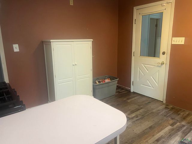 1609 Bomar St, Marshall, TX 75670