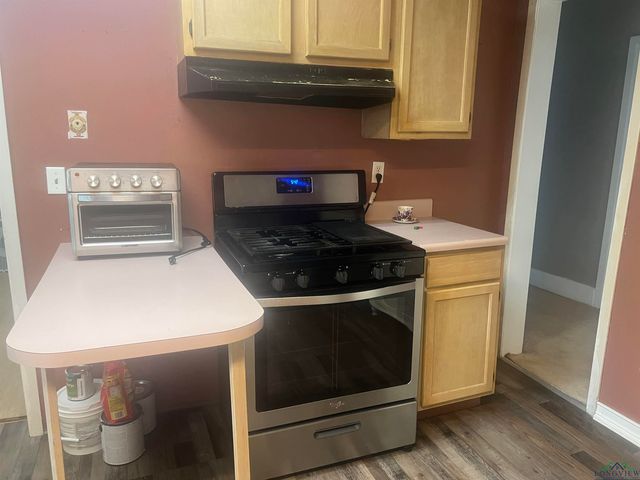1609 Bomar St, Marshall, TX 75670