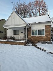 2832 Begole Street, Flint, MI 48504