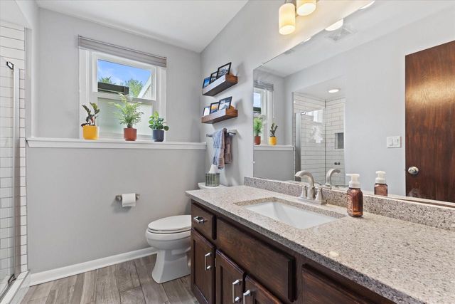 1128 Lake Park DRIVE, Pewaukee, WI 53072