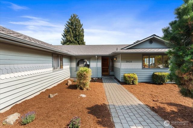 3920 NE 157th Place, Lake Forest Park, WA 98155