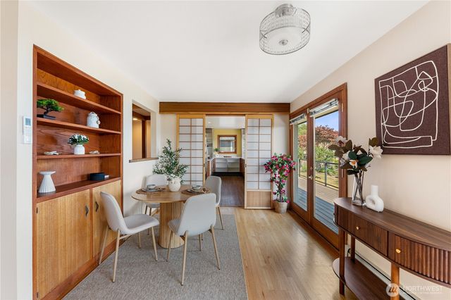 3920 NE 157th Place, Lake Forest Park, WA 98155