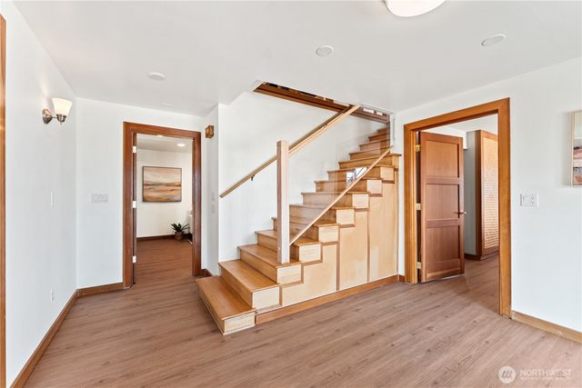 3920 NE 157th Place, Lake Forest Park, WA 98155