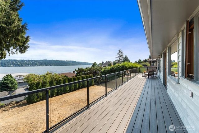 3920 NE 157th Place, Lake Forest Park, WA 98155