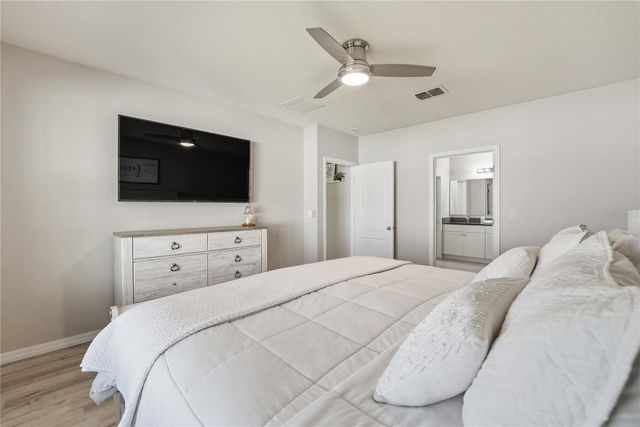 1895 GREEN DRAGON DRIVE, St Cloud, FL 34771