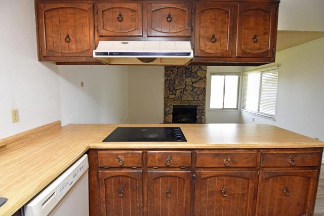 2621 Dels Ln, Turlock, CA 95382