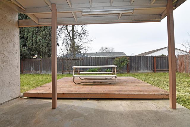 2621 Dels Ln, Turlock, CA 95382