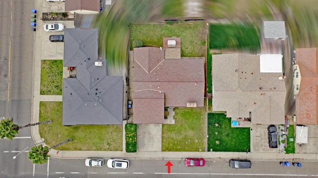 2621 Dels Ln, Turlock, CA 95382