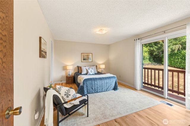 10514 SW 110th Street, Vashon, WA 98070