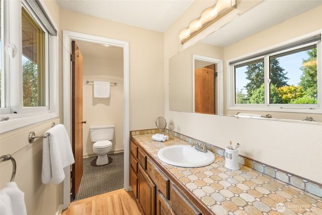 10514 SW 110th Street, Vashon, WA 98070