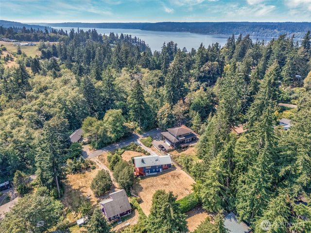 10514 SW 110th Street, Vashon, WA 98070
