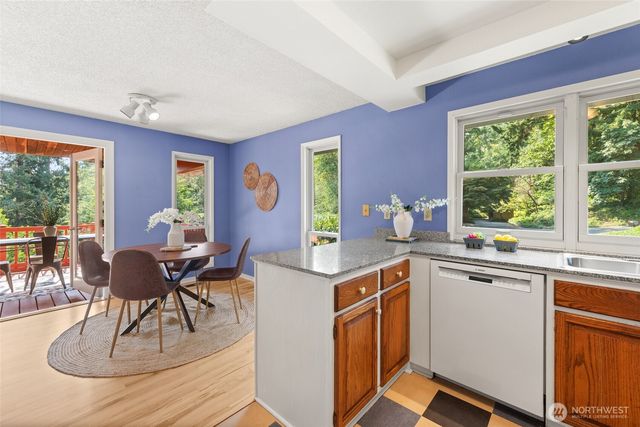 10514 SW 110th Street, Vashon, WA 98070