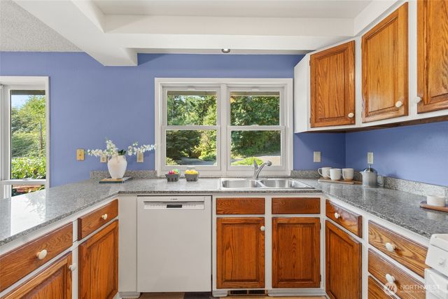 10514 SW 110th Street, Vashon, WA 98070