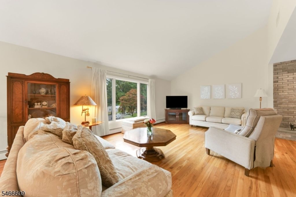 10 Edward Circle, Montville Twp., NJ 07045 — photo 3
