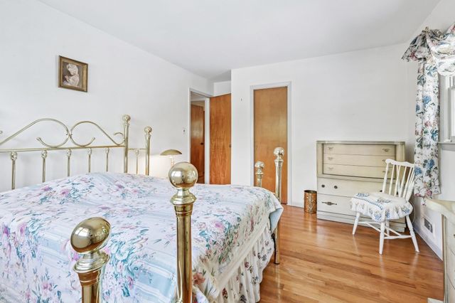 1355 RATZER RD, Wayne, NJ 07470