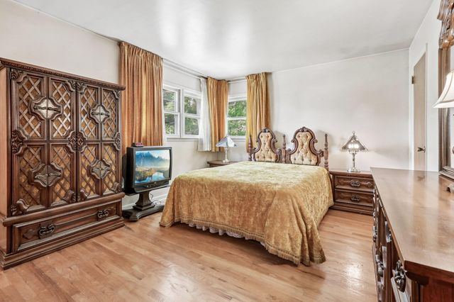 1355 RATZER RD, Wayne, NJ 07470