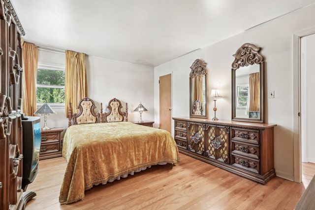 1355 RATZER RD, Wayne, NJ 07470