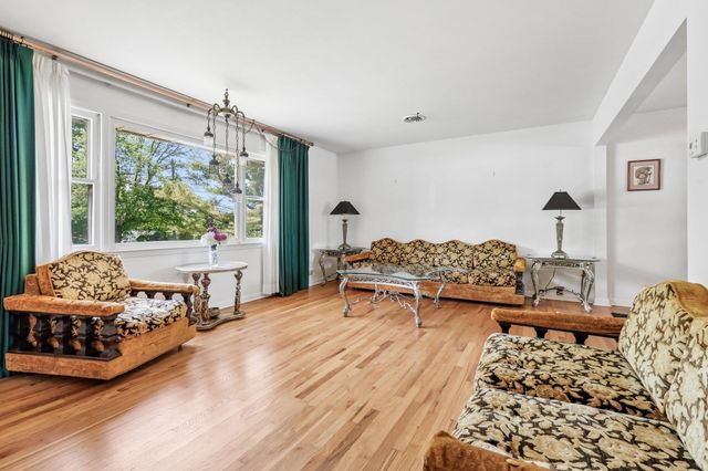 1355 RATZER RD, Wayne, NJ 07470