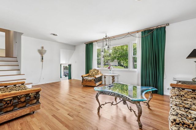1355 RATZER RD, Wayne, NJ 07470
