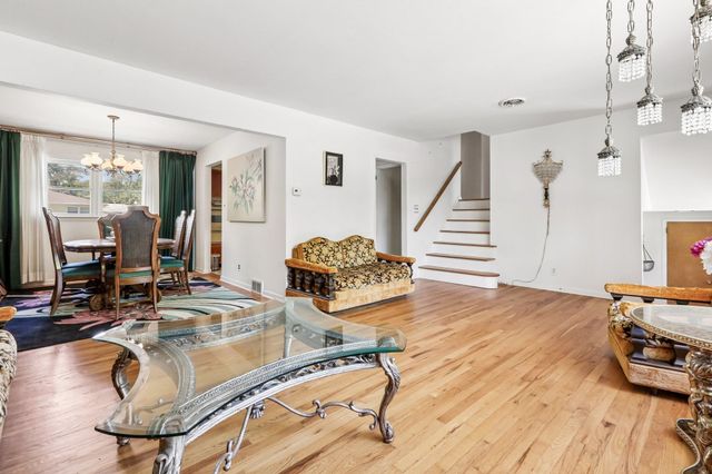1355 RATZER RD, Wayne, NJ 07470