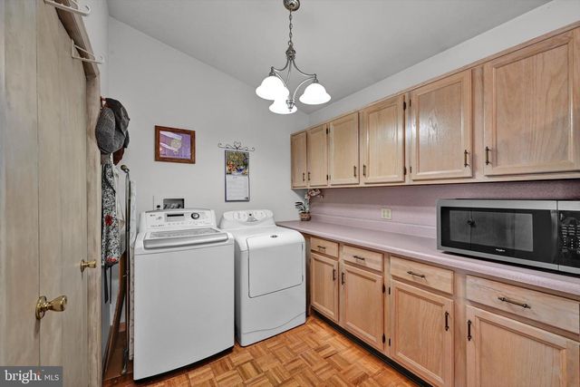 500 W LLOYD ST, Shenandoah, PA 17976