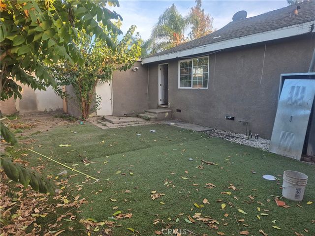 8237 Rosecrans, Paramount, CA 90723