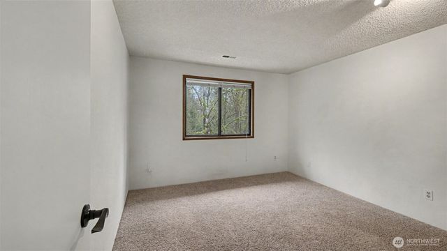 26118 147th Place SE, Kent, WA 98042