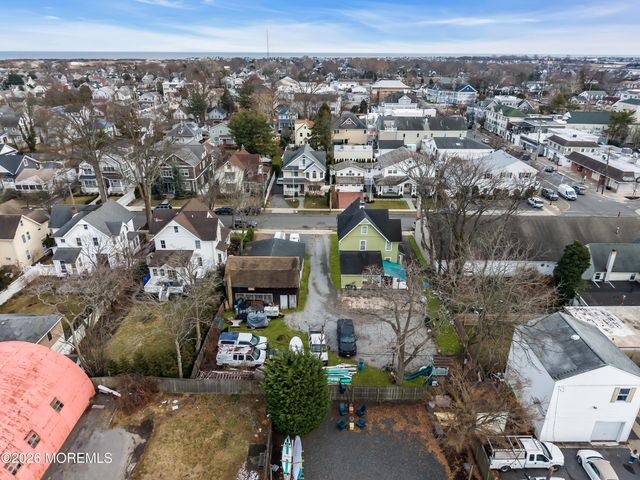 11 Pearce Avenue, Manasquan, NJ 08736