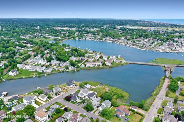 11 Pearce Avenue, Manasquan, NJ 08736