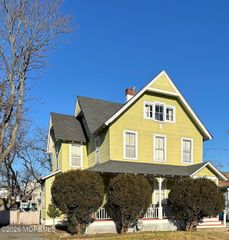 11 Pearce Avenue, Manasquan, NJ 08736