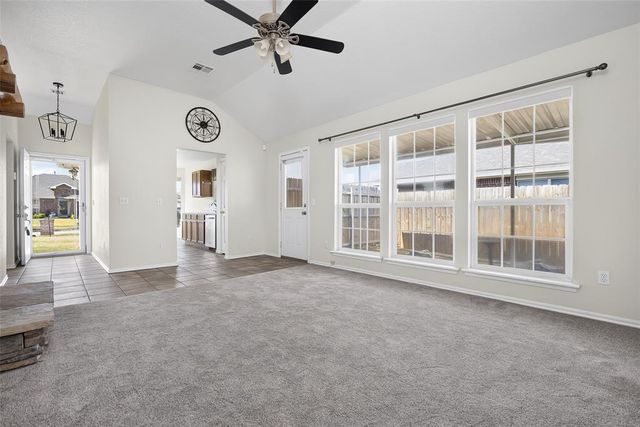 337 W Chantilly Way, Mustang, OK 73064