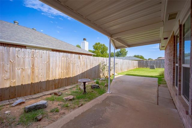 337 W Chantilly Way, Mustang, OK 73064
