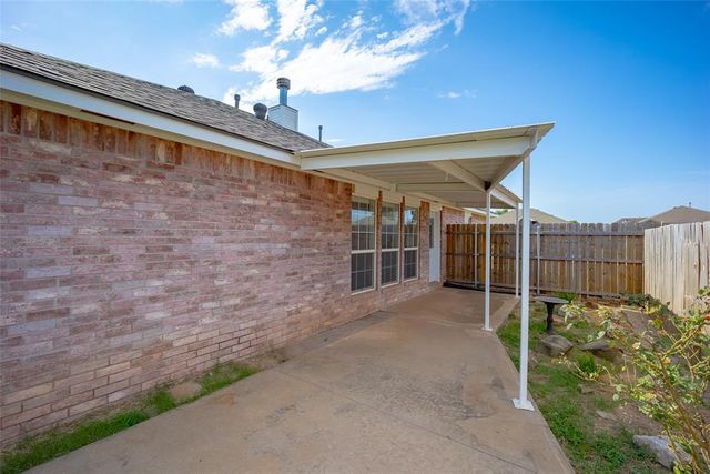 337 W Chantilly Way, Mustang, OK 73064