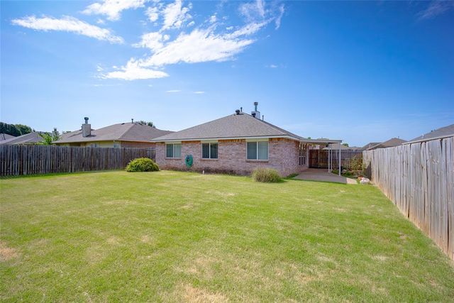 337 W Chantilly Way, Mustang, OK 73064