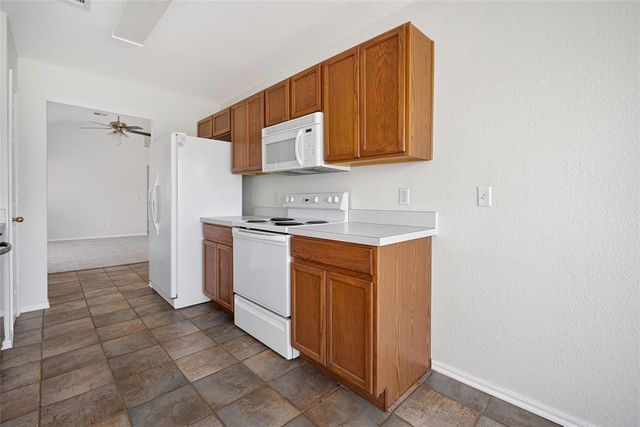 337 W Chantilly Way, Mustang, OK 73064