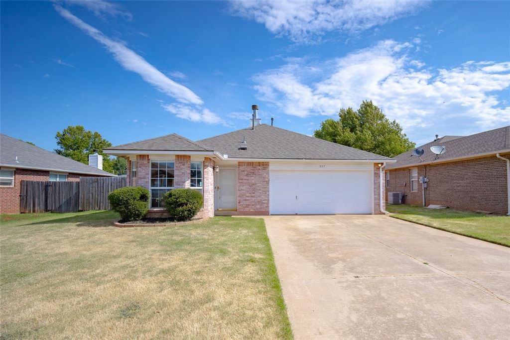 337 W Chantilly Way, Mustang, OK 73064
