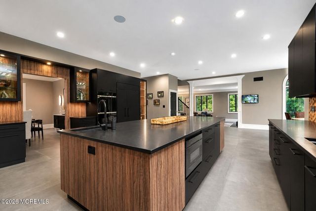 5 Grand Court, Colts Neck, NJ 07722
