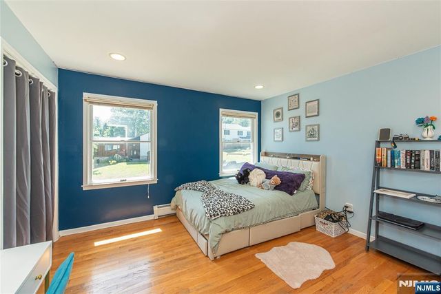 4 Hover Drive, Mount Arlington Boro, NJ 07856