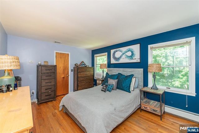 4 Hover Drive, Mount Arlington Boro, NJ 07856