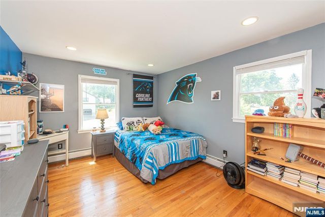 4 Hover Drive, Mount Arlington Boro, NJ 07856