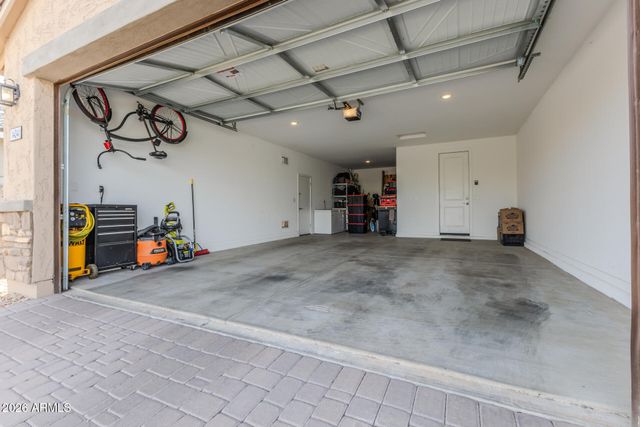 14041 W MONTE VISTA Road, Goodyear, AZ 85395