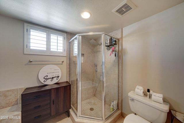 2511 E SHAW BUTTE Drive, Phoenix, AZ 85028