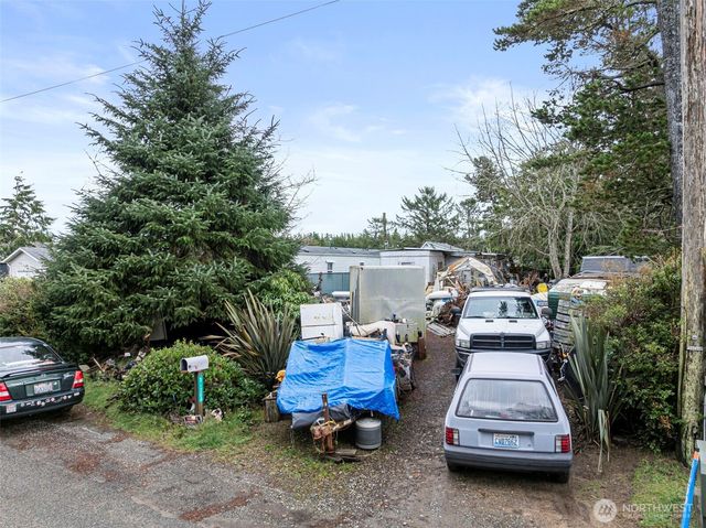31200 North Place, Ocean Park, WA 98640