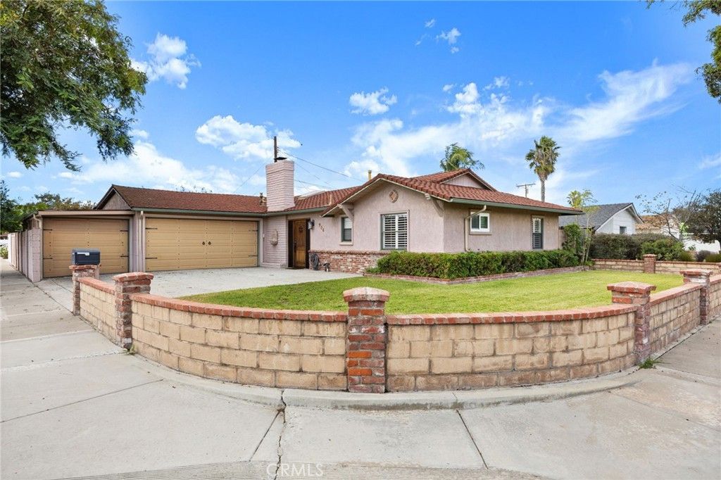 986 Post, Costa Mesa, CA 92626 — photo 2