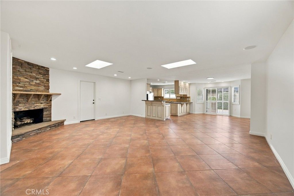 986 Post, Costa Mesa, CA 92626 — photo 5